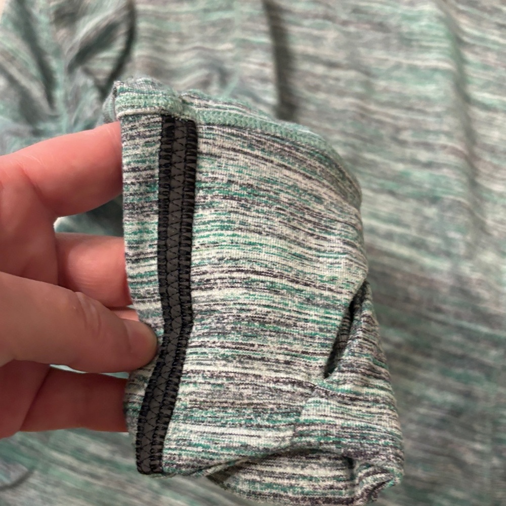 Lululemon Space Dye Camo Forage RunderfulWomen's Heathered Green Long Sleeve Top - Picture 2 of 8